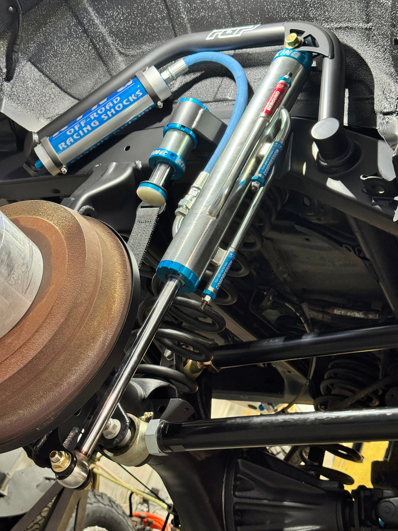 Load image into Gallery viewer, Outboard Shock Relocation (OSR) - 3rd Gen 4runner
