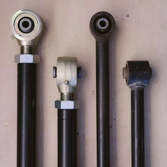 Load image into Gallery viewer, Rear Adjustable Control Arms (01-07 Sequoia)
