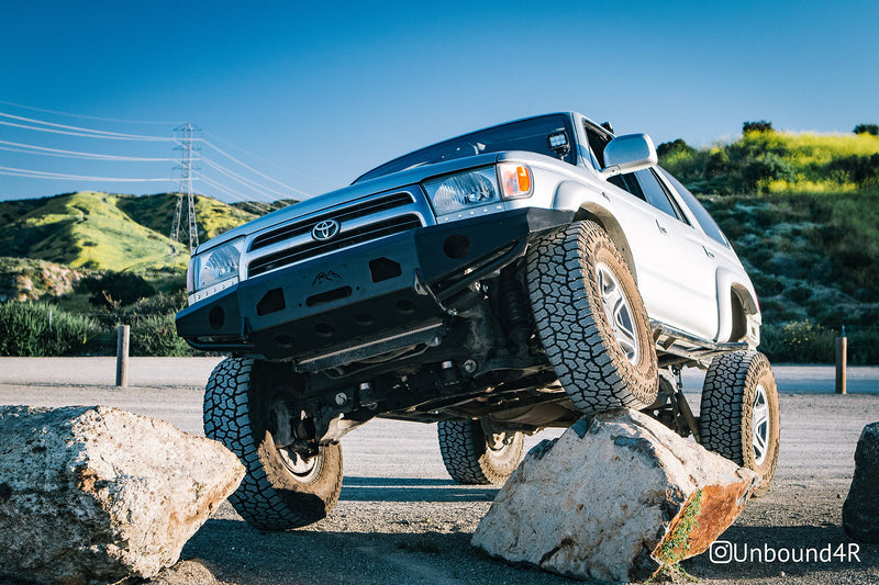 Load image into Gallery viewer, 96-04 TACOMA PLATE BUMPER - DIY KIT
